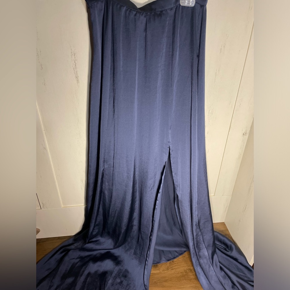 CLAYTON Elegant steele Blue flowy Maxi skirt long slit size medium 44.5 long NEW